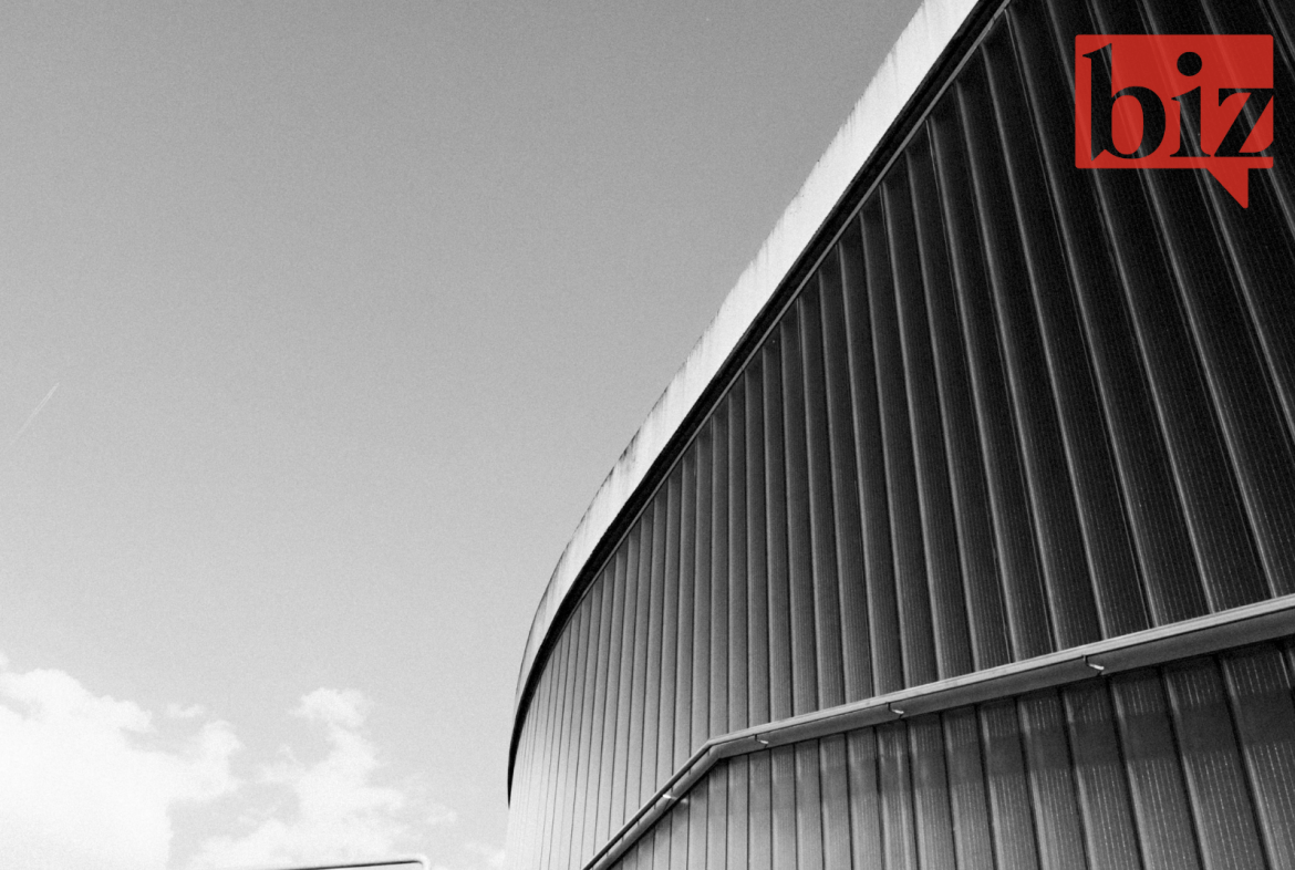 Copertina familybiz trasformare e rilanciare l'impresa a base di famiglia in uno stato di declino